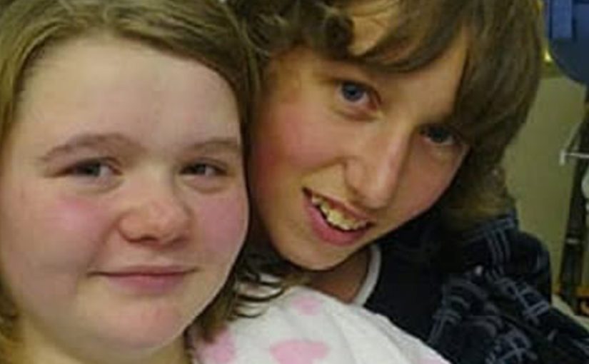 בני 14 שהפכו להורים הצעירים בבריטניה: נסו לא לבכות כשתראו אותם ואת התינוק שלהם היום