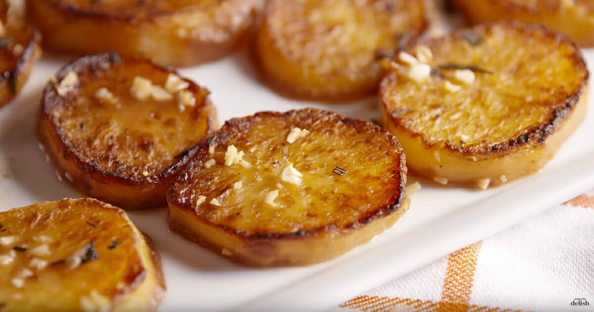 תפוחי אדמה נמסים: הדרך הכי טובה להכין תפוחי אדמה – המתכון כובש את האינטרנט בסערה